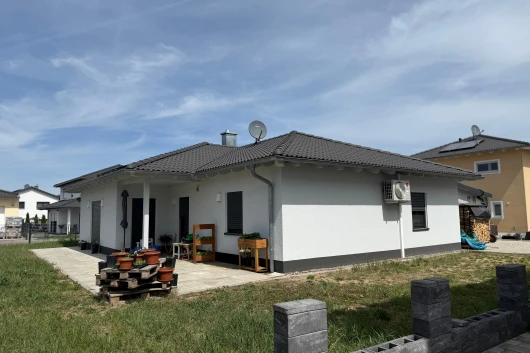 Attraktiver Bungalow Bungalow mit Garten in Teublitz