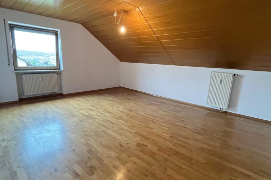 Gemütliche Dachgeschosswohnung in Neunburg vorm Wald zu vermieten