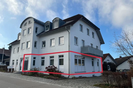 Helle, individuell nutzbare Büro-/Geschäftsfläche in perfekter Lage von Rötz zu vermieten