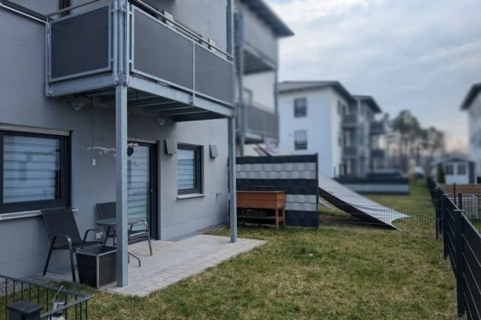 Moderne Erdgeschosswohnung mit Garten und Terrasse in Nittenau zu vermieten