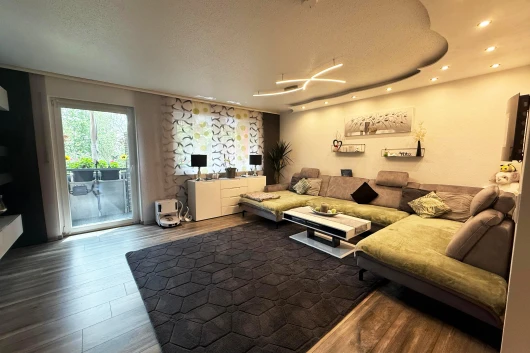 Attraktive Eigentumswohnung mit Balkon, Garage und Stellplatz in Burglengenfeld